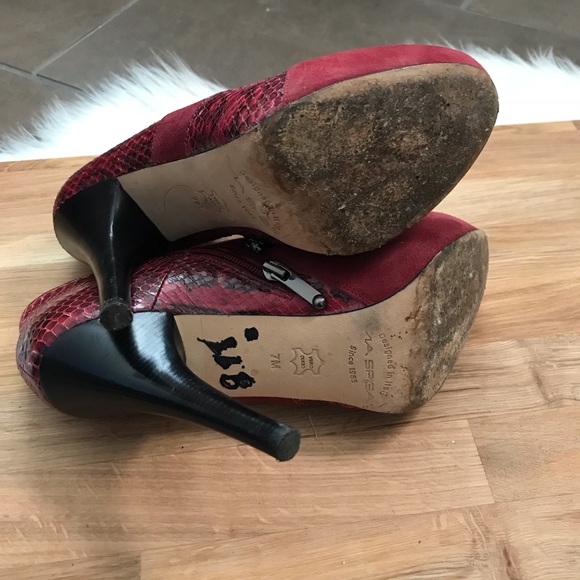 Via Spiga Red Suede Snake Print Heel Booties Sz 7M - Picture 8 of 8